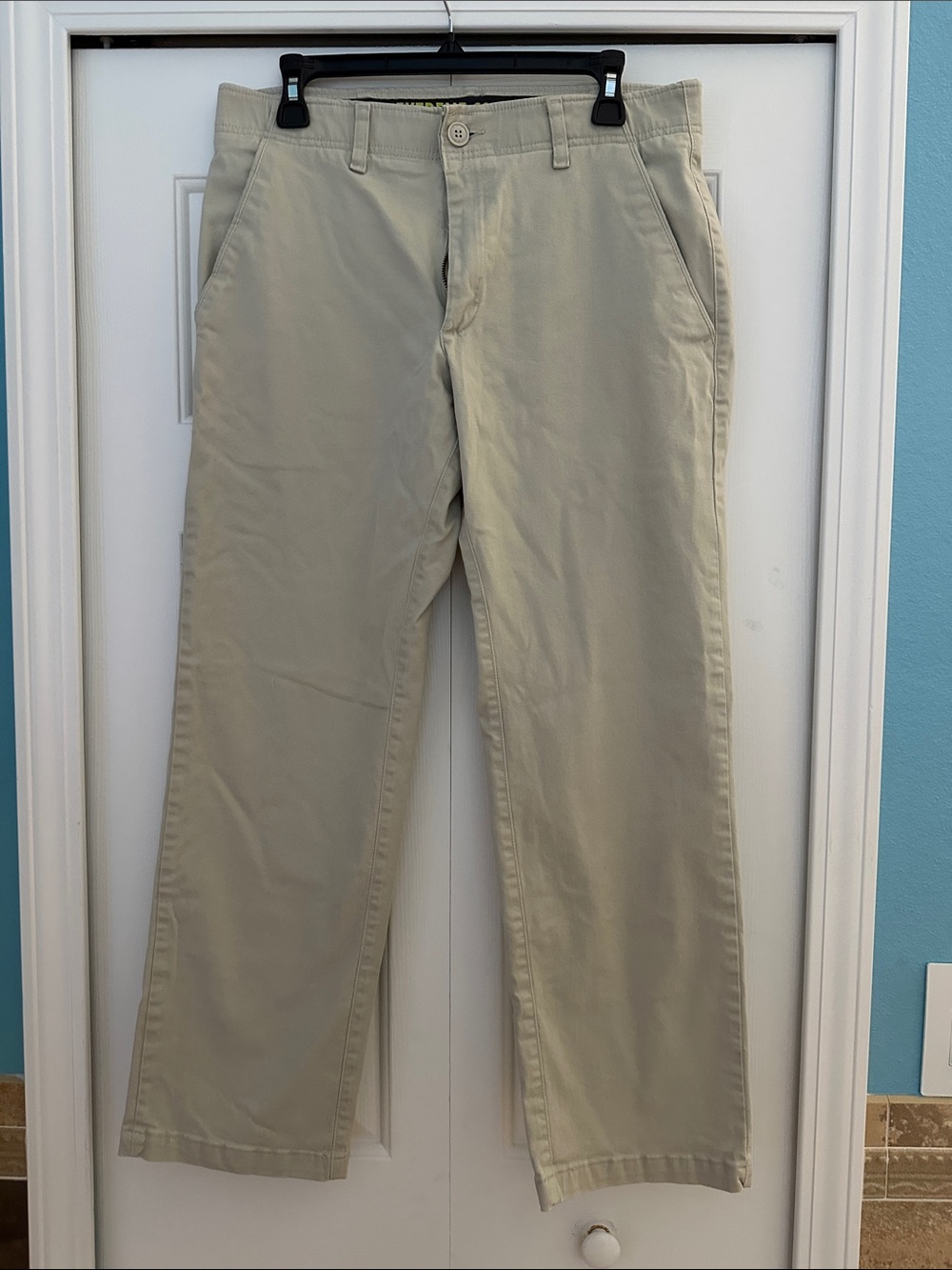 Lee Men’s Classic Beige Chino Pants